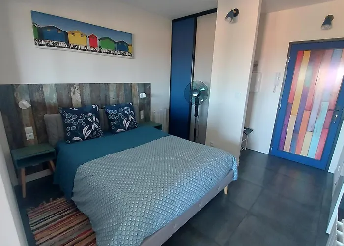 Grand Studio 3 Etoiles - Tout Confort - Plage A 6 Mn A Pieds - Wifi